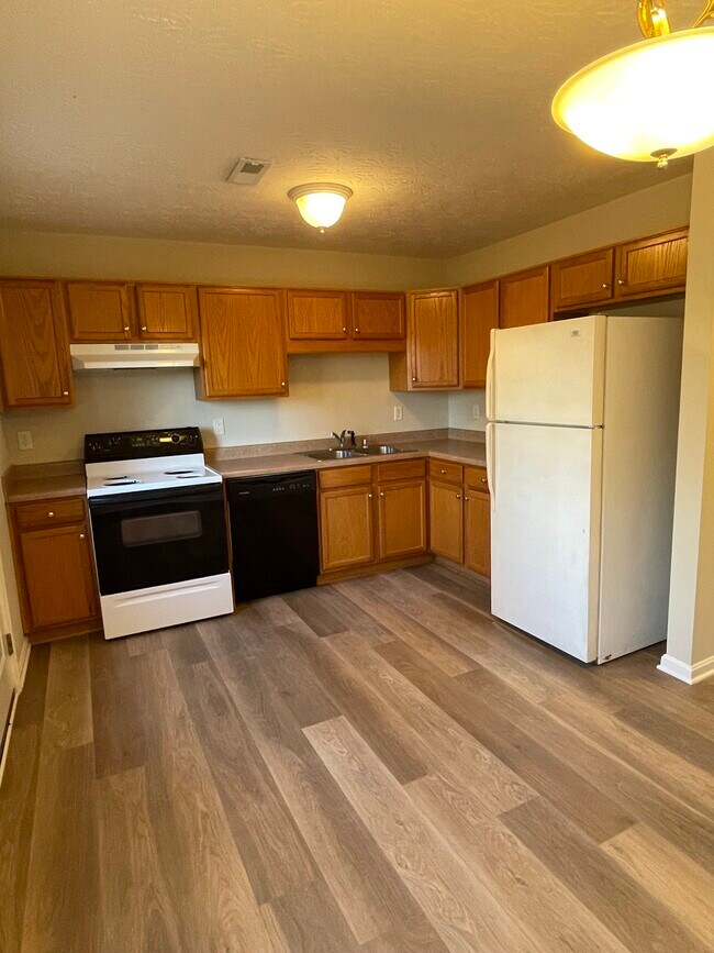 1150 Woodland Dr Townhome Townhome Rental in Elizabethtown KY