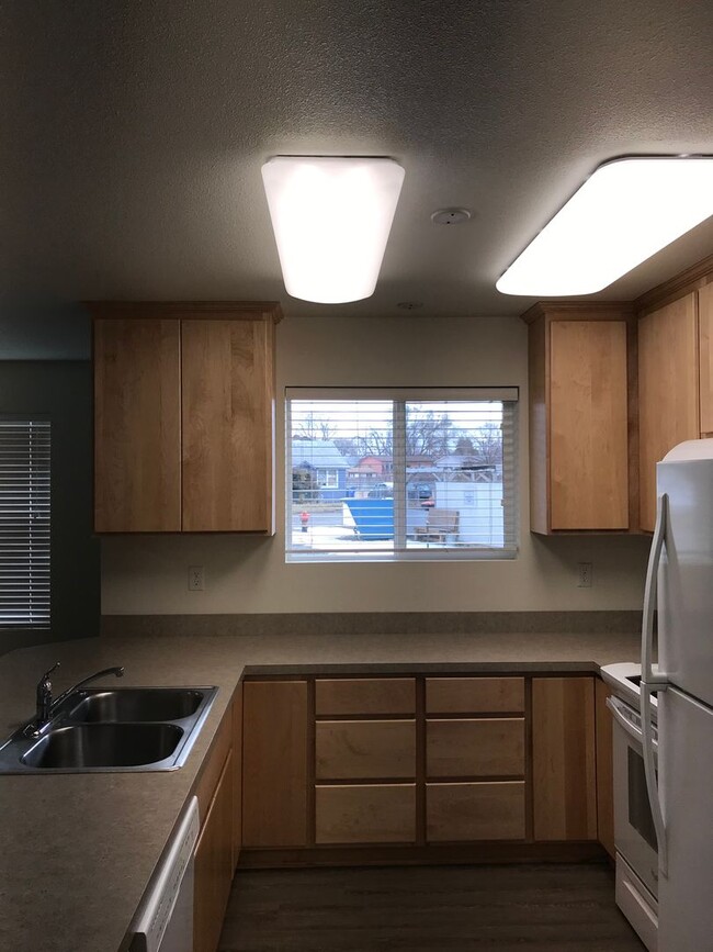 583 Quincy St Unit 101