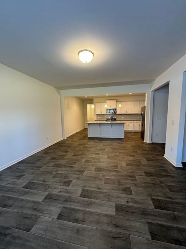 Photo - Introducing Your Dream Home: A Spacious 3 ...