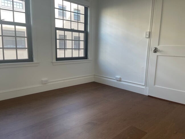 Photo - Harvard Sq 2 bed Split Brand New Renovation, 1 month Free rent Vacant and ready