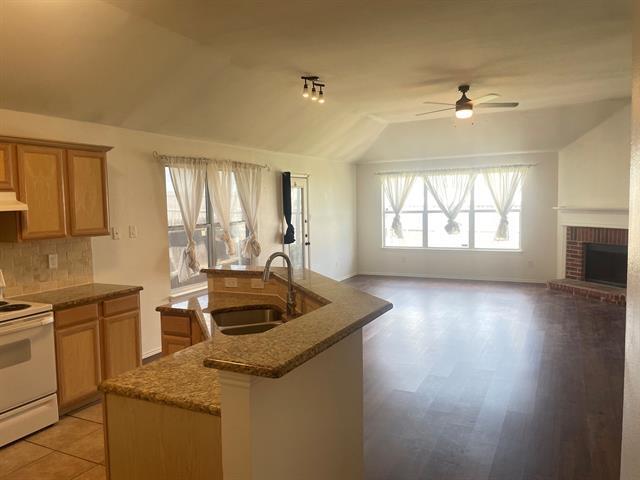 Photo - 100 Hopewell Dr