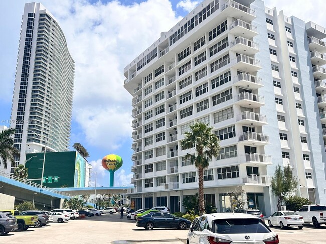 Photo - 1801 S Ocean Dr Unidad 240 Rental