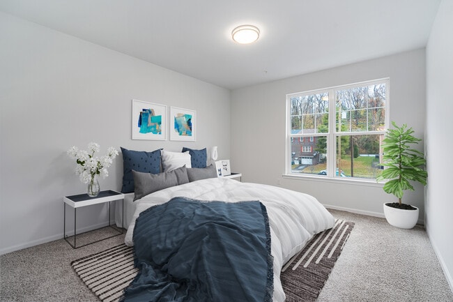 Riverview West Apartments