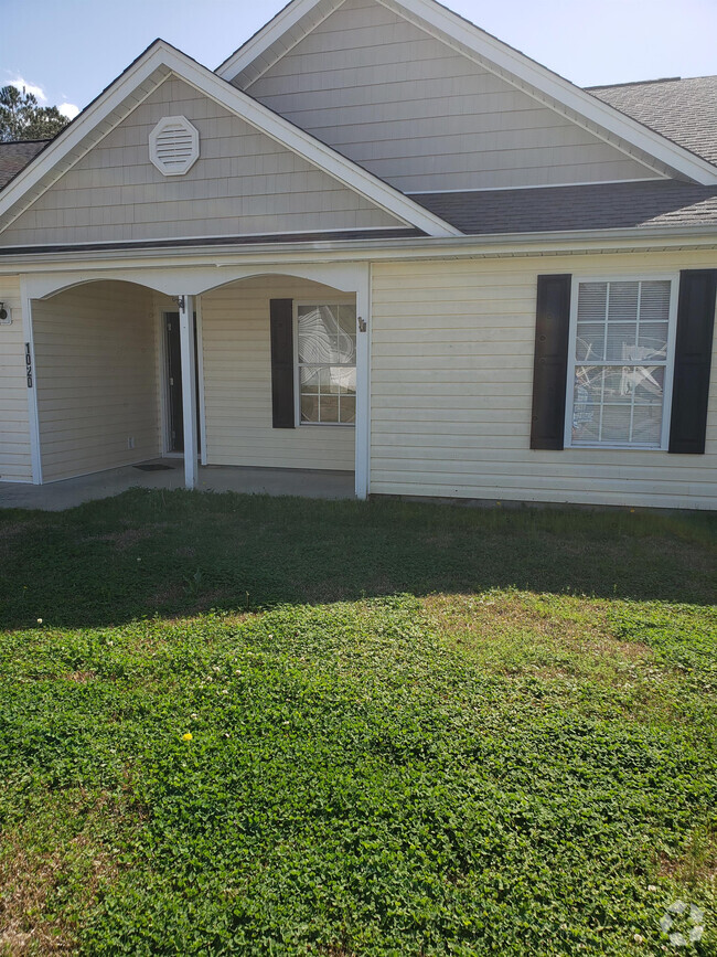 Building Photo - 1020 Comfrey Ln Rental