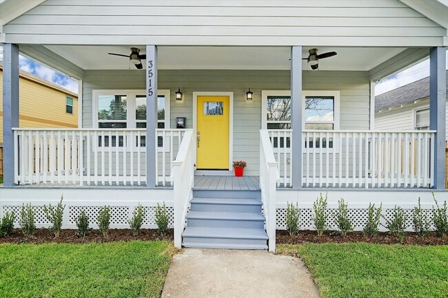 Photo - 3515 Delhi St