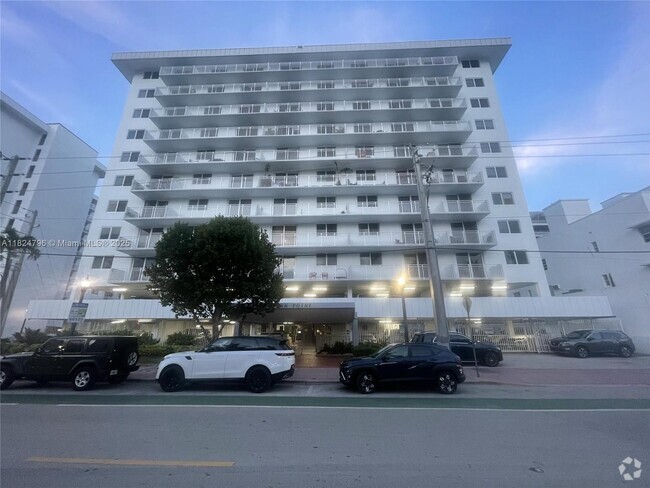 Building Photo - 345 Ocean Dr Unit 602 Rental