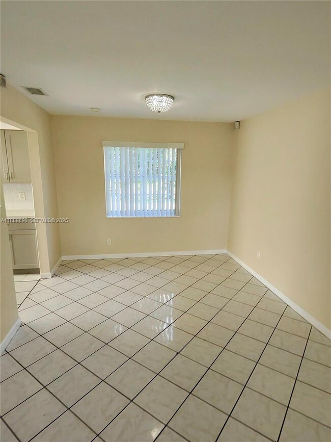 Photo - 4231 NW 27th St