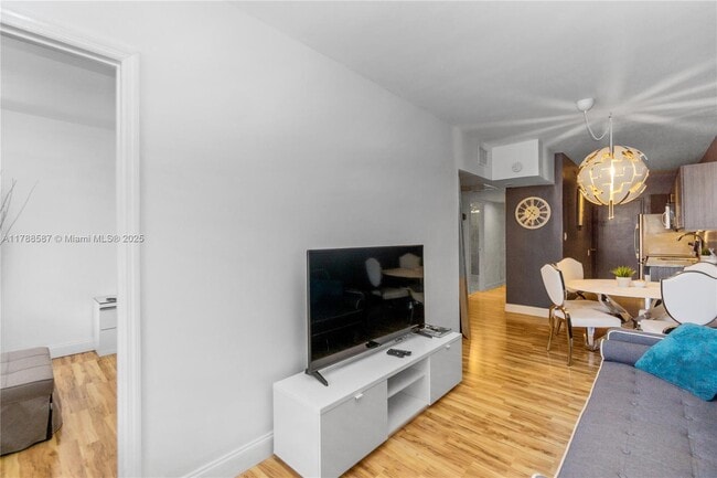 Photo - 100 Lincoln Rd Unit 309