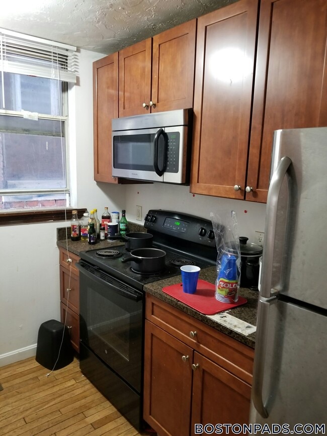 Building Photo - 10 Parker Hill Ave Unit 1