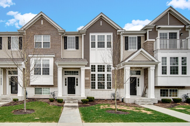 Building Photo - 4456 Monroe Ct