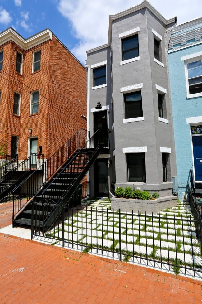 Building Photo - 811 T St NW Unit 2