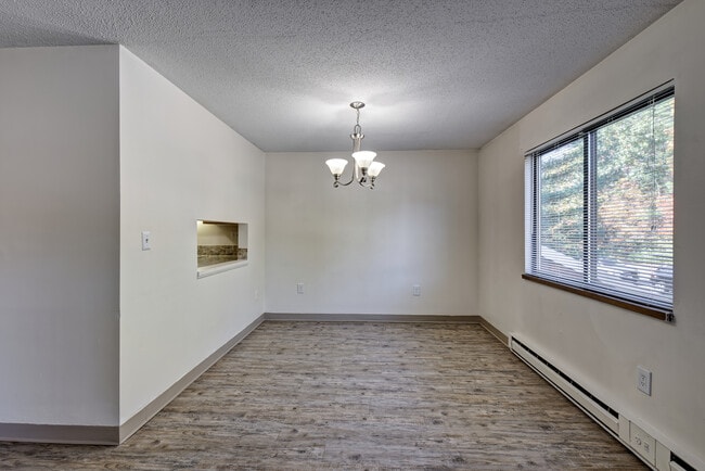 Photo - Woodland Apartments