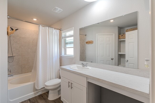 Photo - 26106 Halwell Mnr Ln