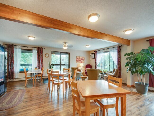 Photo - Golden Meadows Apartments