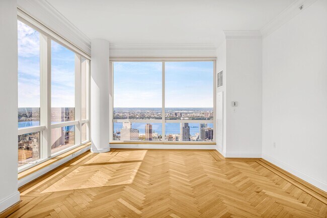 Photo - 230 W 56th St