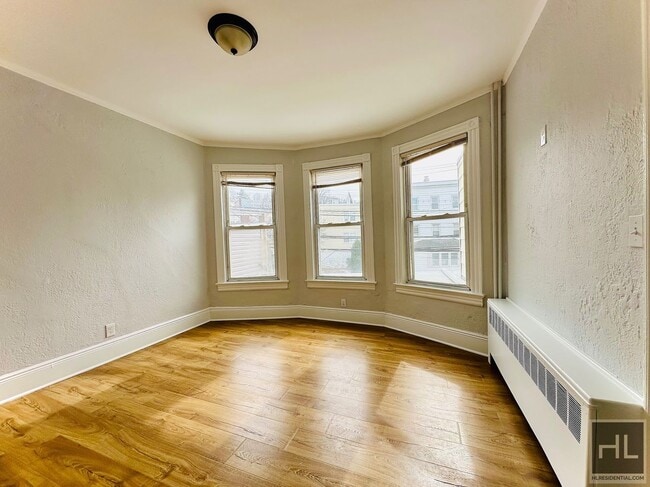 Building Photo - Lockwood Avenue Rental