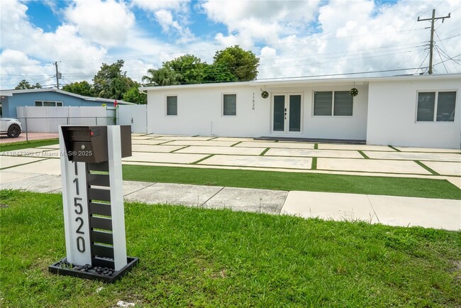Photo - 11520 SW 57th St House