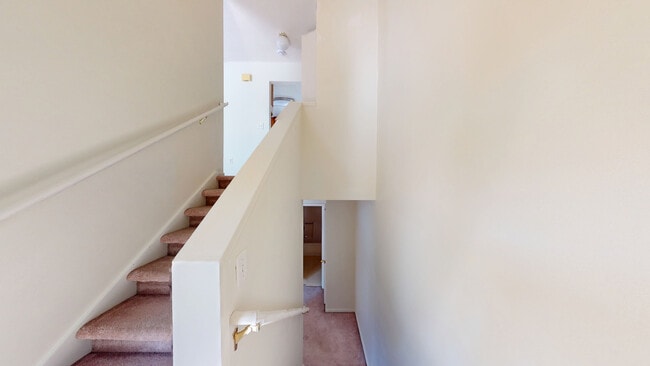 Photo - 795 N Maple Rd