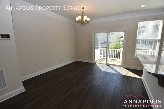 318 Bright Light Ct