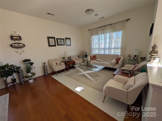 Photo - 2102 Big Pine Dr