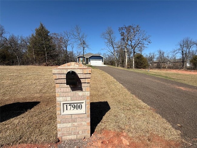 Building Photo - 17900 Lantana Loop