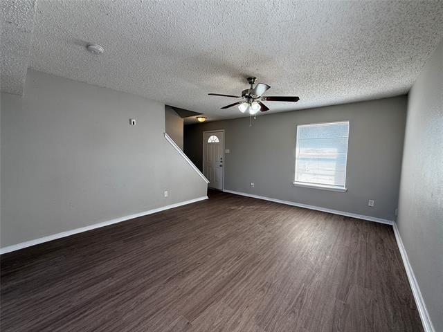 Photo - 3907 Emerald Dr