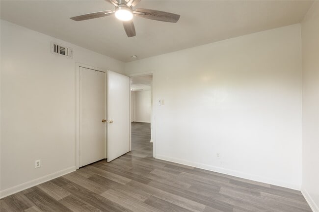 525 12th St Unit 8