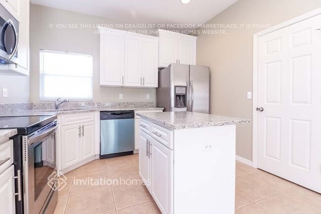 Photo - 7136 Lake Eaglebrooke Way