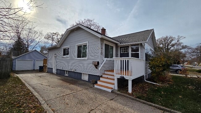 Photo - 1310 Waverly Ave