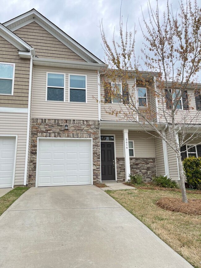 Convenient 3 Bed Townhome near Harrisburg - Convenient 3 Bed Townhome near Harrisburg