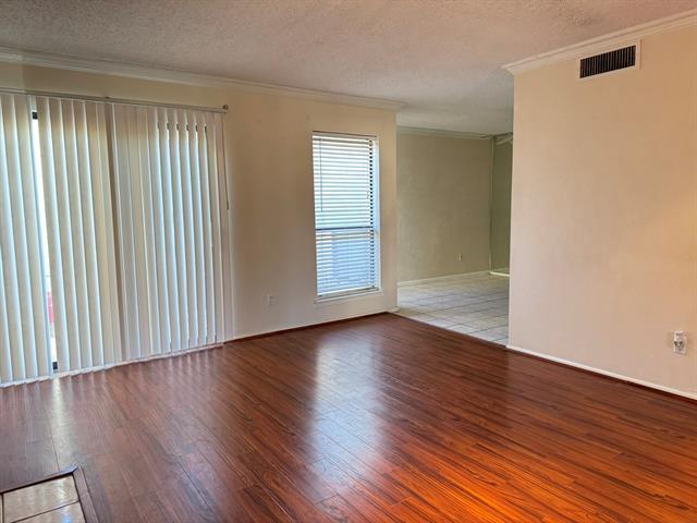 Photo - 2904 Southern Cross Dr