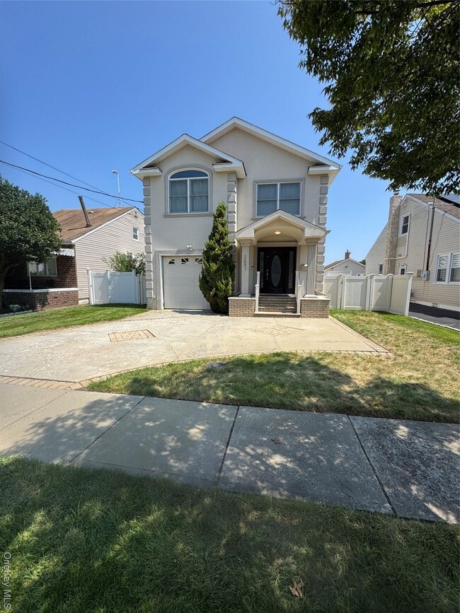 Building Photo - 2641 Montauk Ave Rental