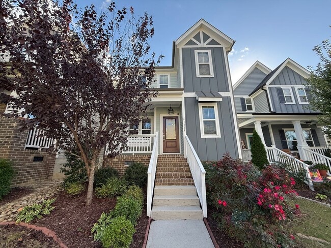 Building Photo - **OFFERING WAIVED APPLICATION FEES & $150 ...