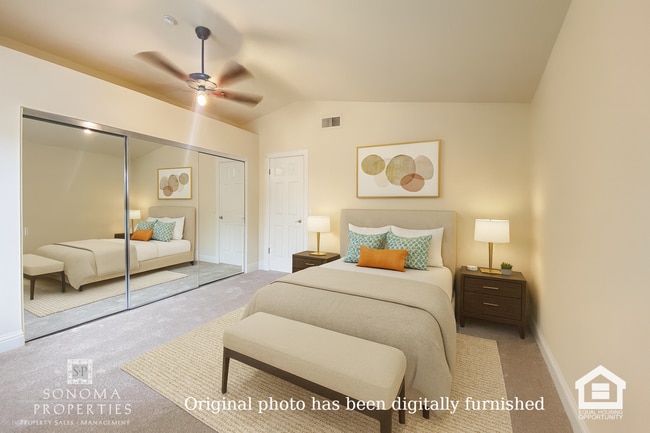 Photo - Lovely Updated 3BD/2.5BA Home Located In Fryer Creek!