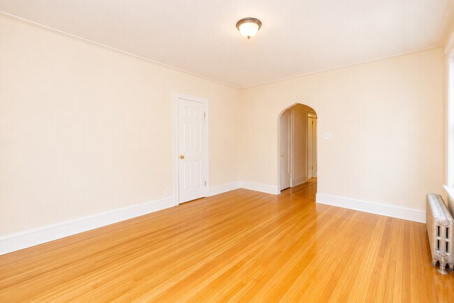 Photo - 1137 W Columbia Ave Unit 2
