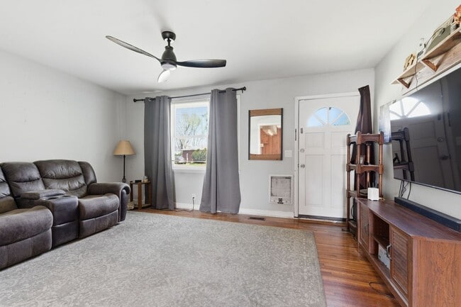 Photo - Charming 2b/1b Home in Old Hickory