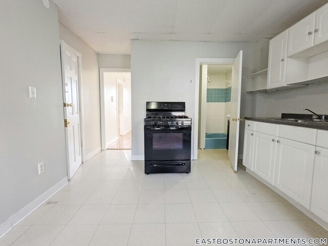 Photo - 259 Border St Unit 3