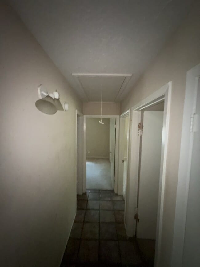 Building Photo - 23238 Wintergate Dr