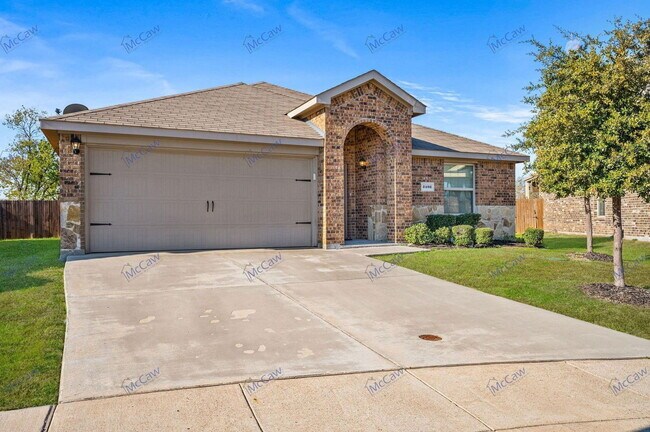 Photo - 2492 Saldana Dr