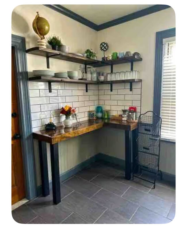 Kitchen - 105 Vinton St Unit 105