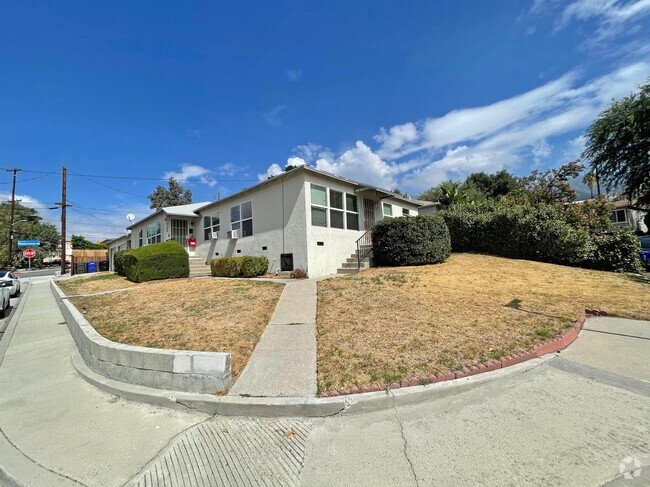 Building Photo - 3148 Abella St Unit 3150 Rental