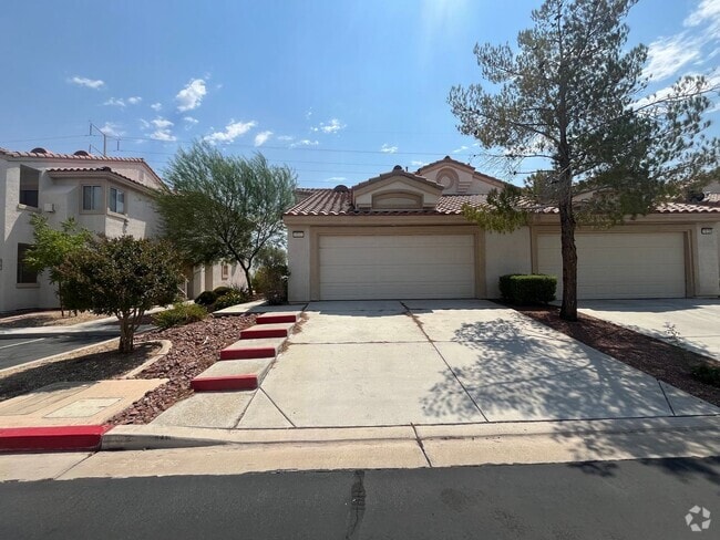 Building Photo - Sunny 2-Bed, 2-Bath in gated community! Rental