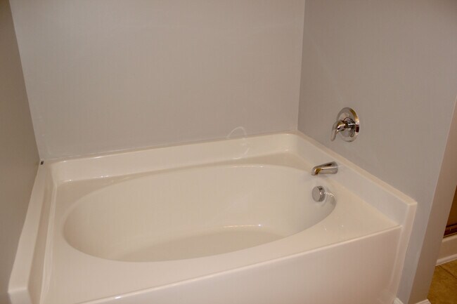 Photo - 5205 Malik Dr