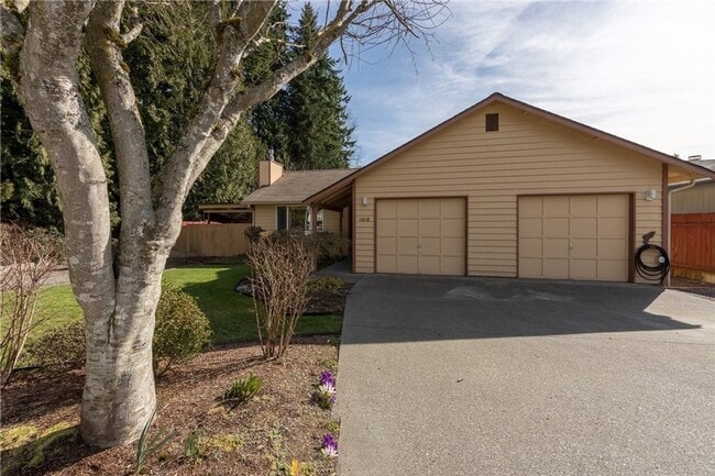 Building Photo - Charming 3BD/2BTH Rambler Home for Lease! Pet Friendly!