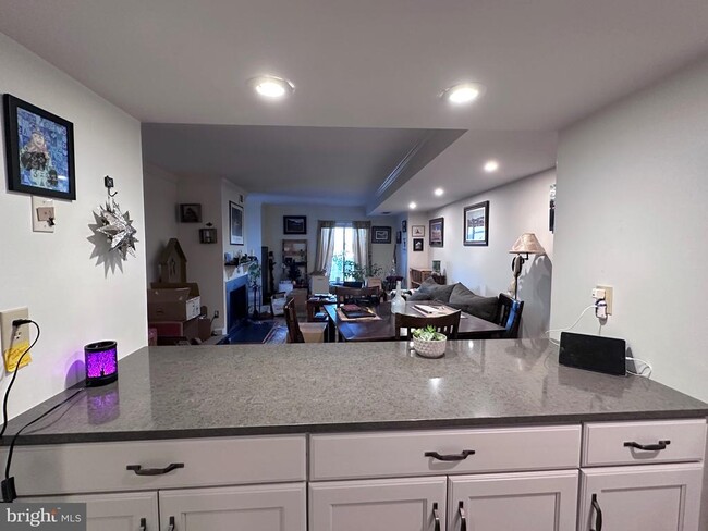 Photo - 1600 Prince St Unit 611