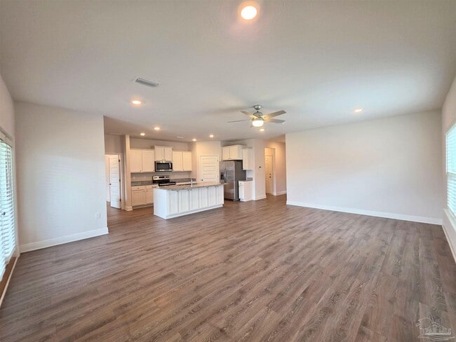 7757 Burnside Lp