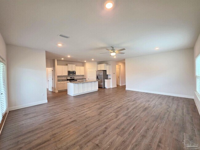 Photo - 7757 Burnside Lp