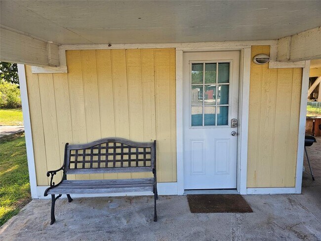 Photo - 1012 12th St Unidad Down