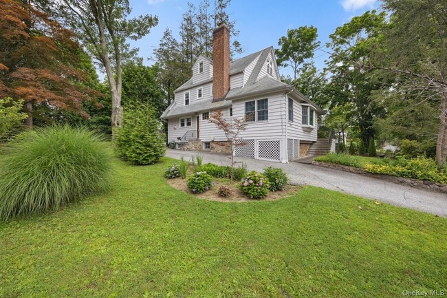 Photo - 1235 Post Rd