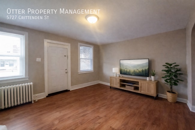 Photo - 5727 Crittenden St